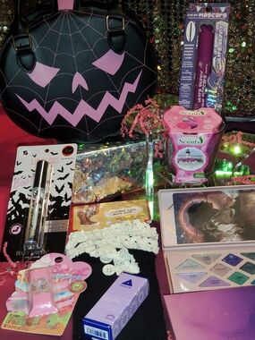 Spooky And Sexy Beauty Bundle!!!
